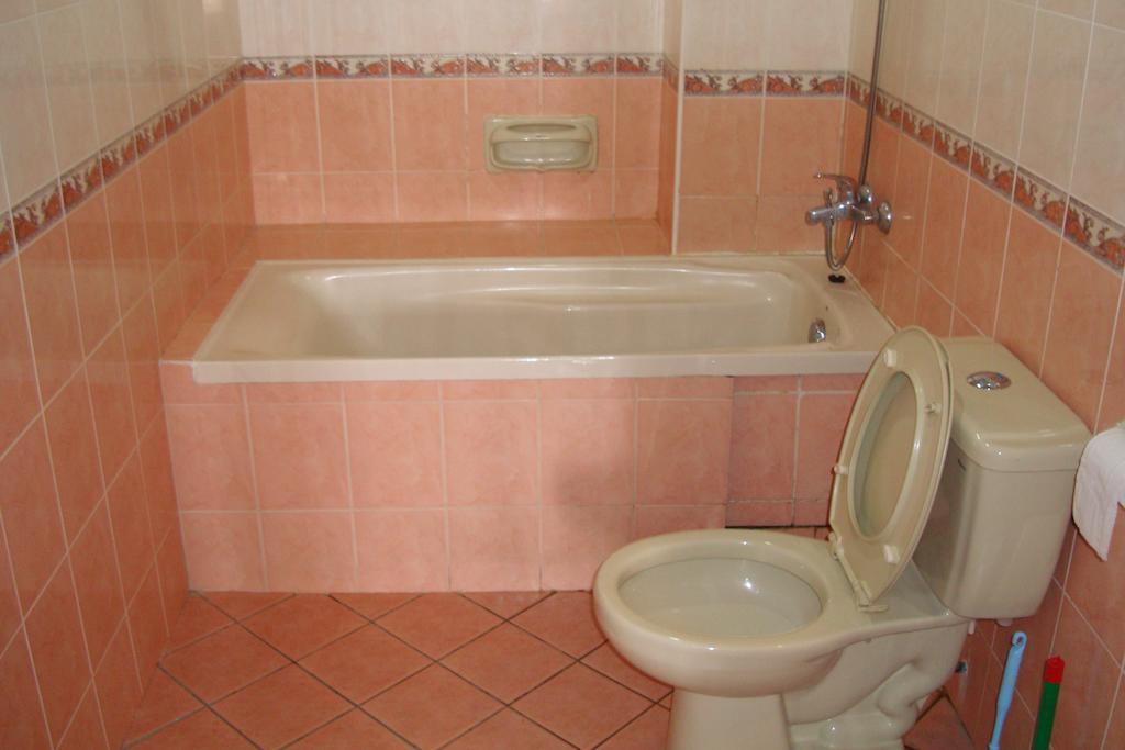 Dorcas Service Apartment - Marina Court Kota Kinabalu Zimmer foto