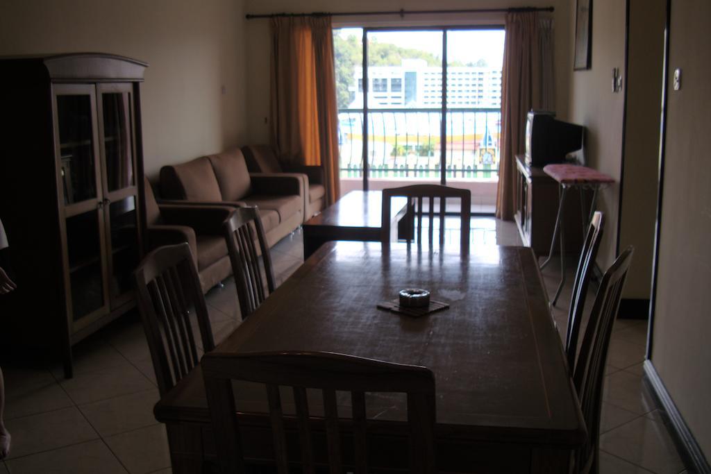 Dorcas Service Apartment - Marina Court Kota Kinabalu Zimmer foto